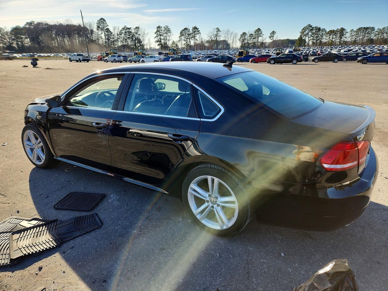 2014 VOLKSWAGEN Passat