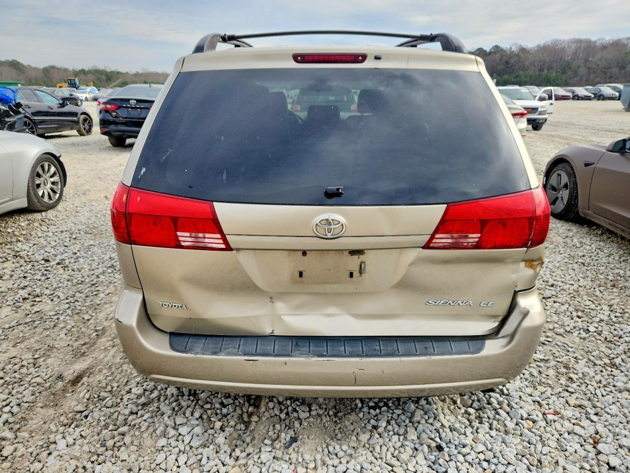 2004 TOYOTA SIENNA