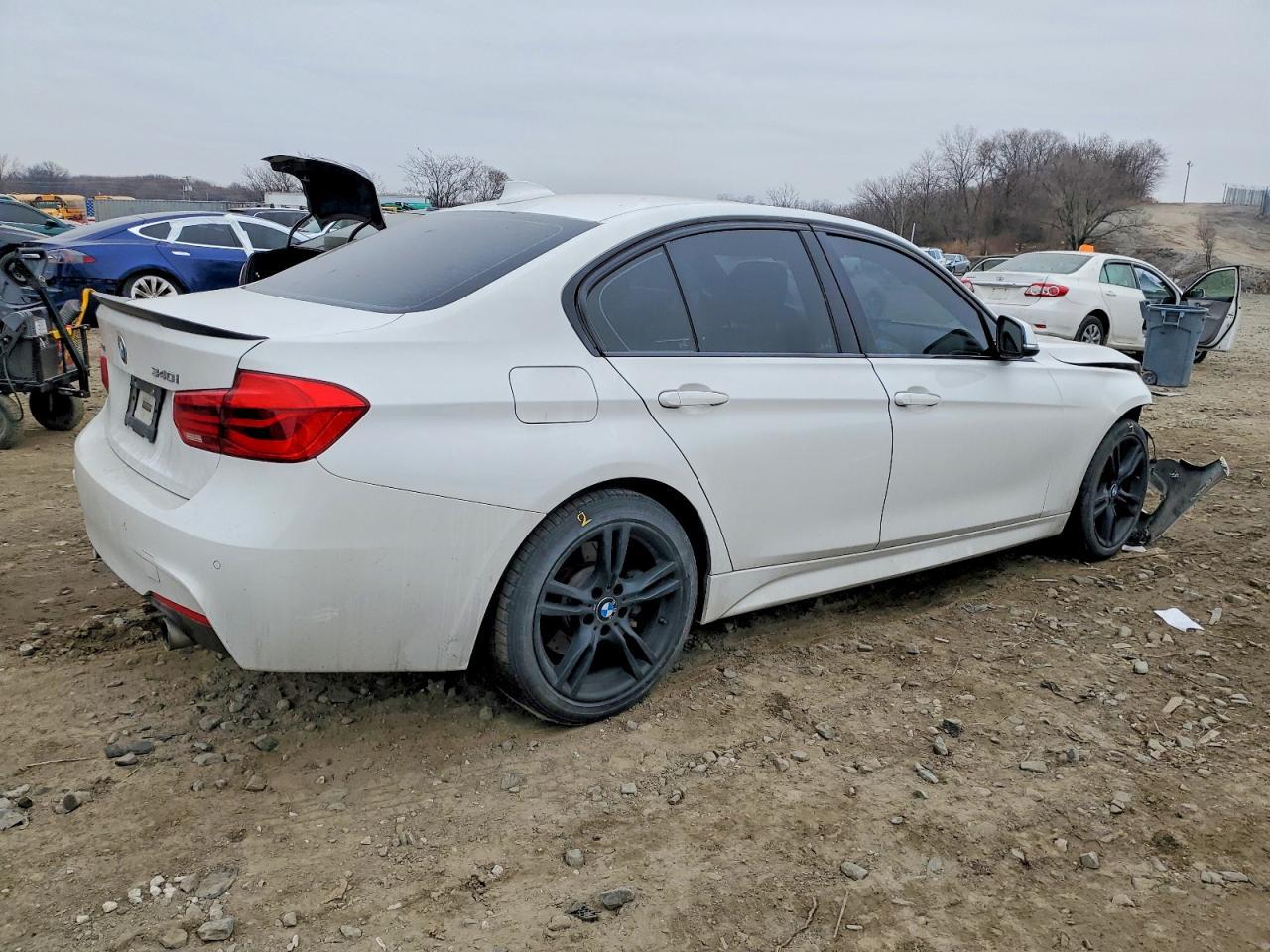 2016 BMW 3 SERIES