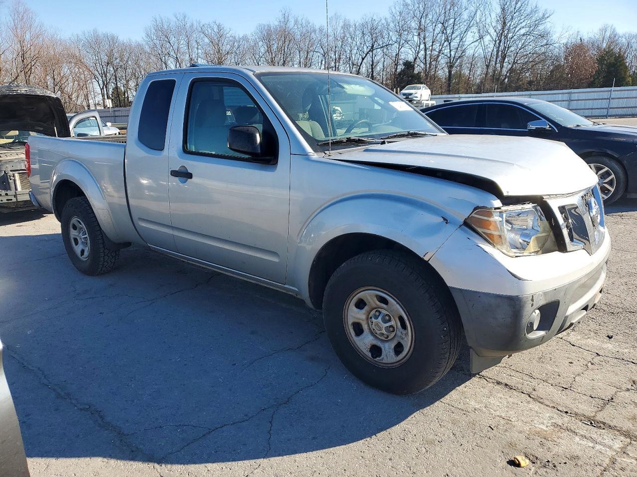 2011 NISSAN Frontier