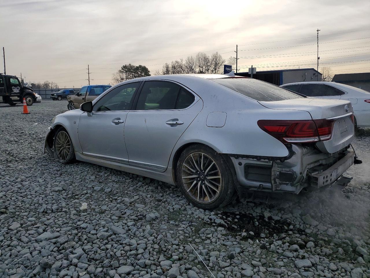 2013 LEXUS LS 460