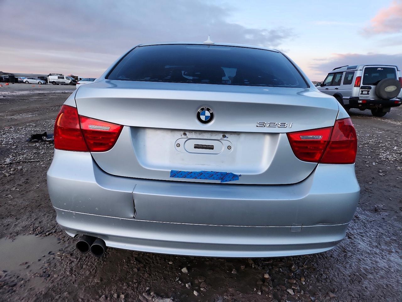 2011 BMW 3 SERIES