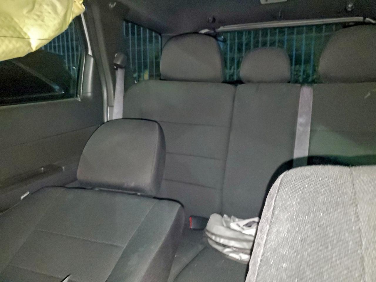 2010 FORD ESCAPE