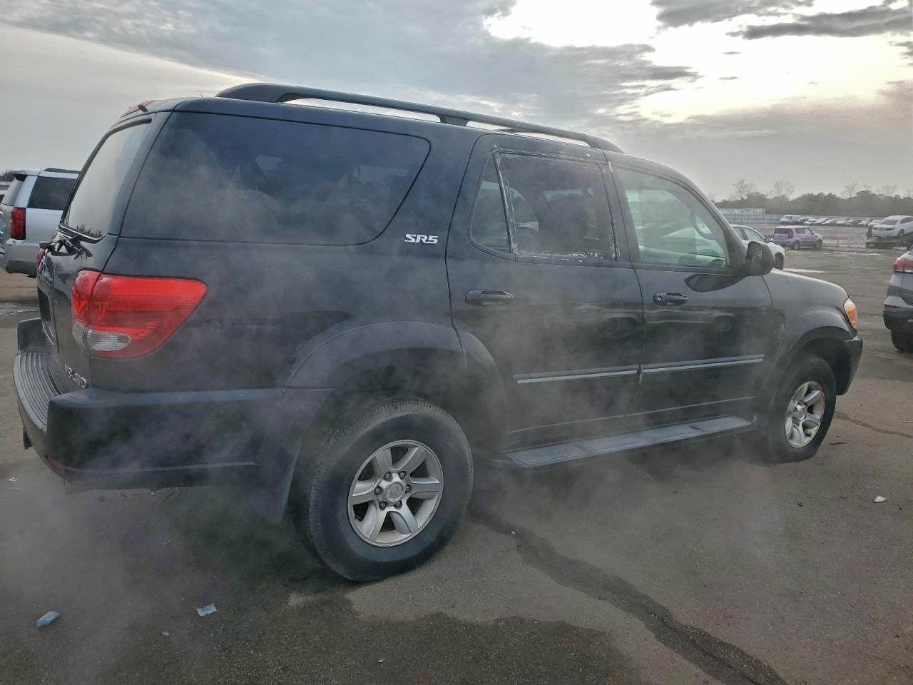 2005 TOYOTA Sequoia