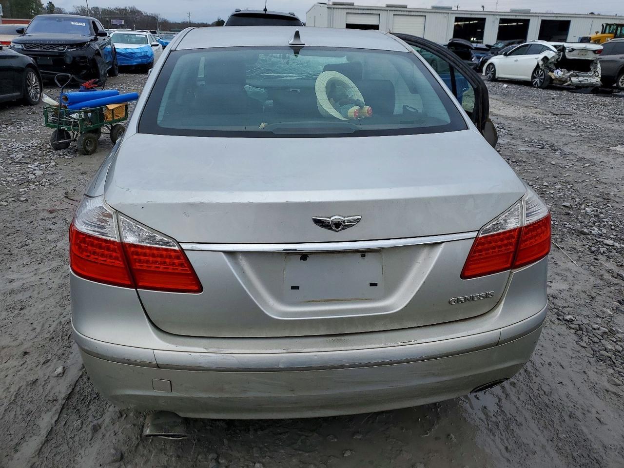 2010 HYUNDAI GENESIS