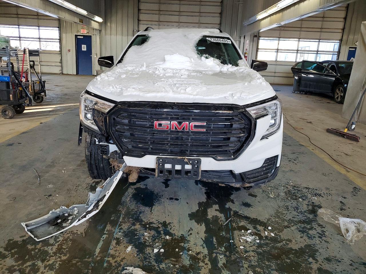 2023 GMC Terrain