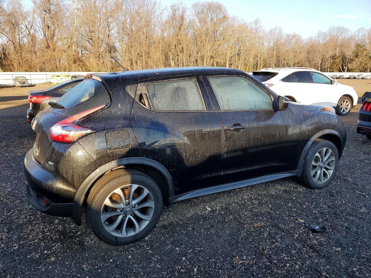 2016 NISSAN Juke