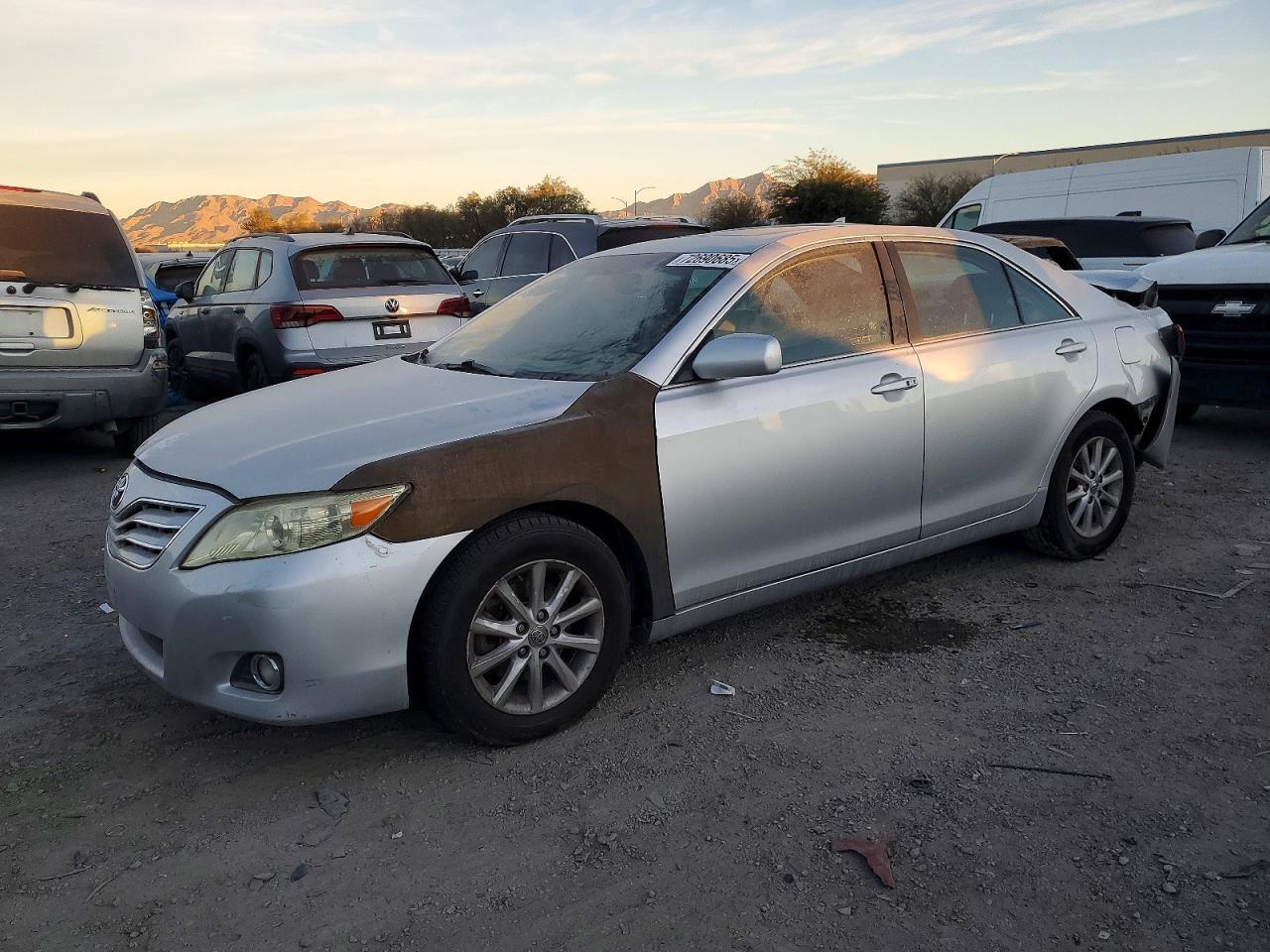 2011 TOYOTA CAMRY