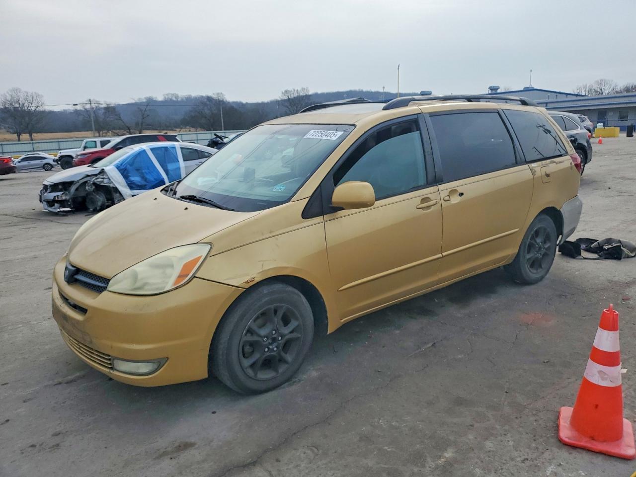 2005 TOYOTA SIENNA