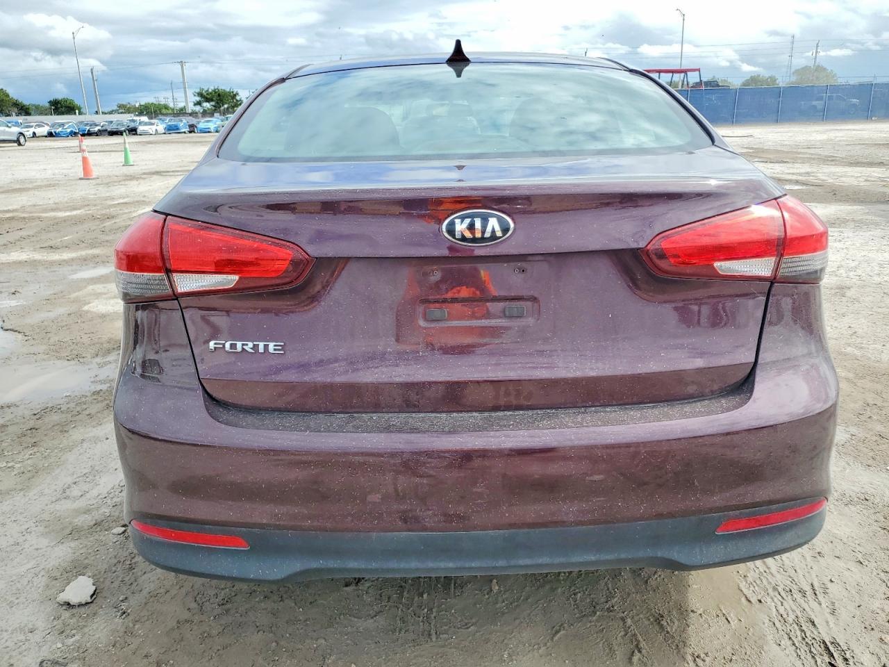 2018 KIA FORTE