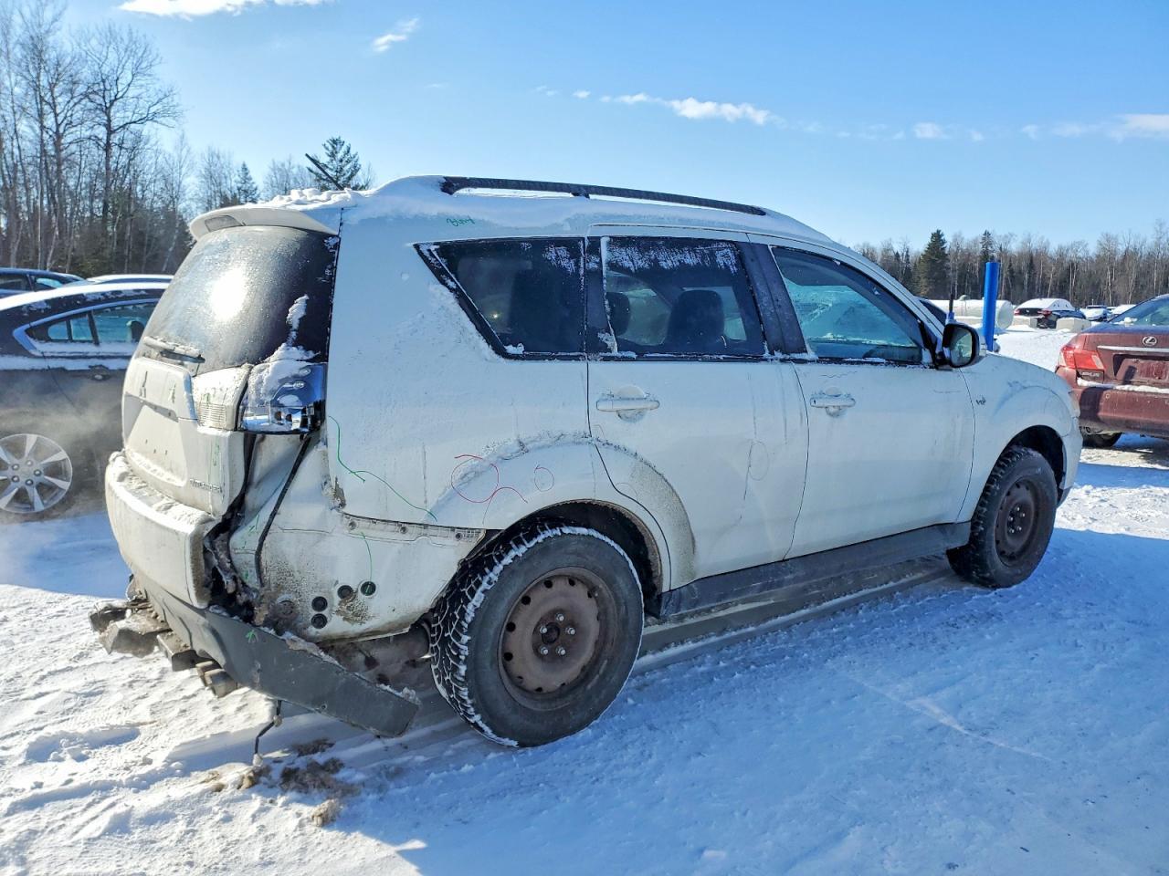 2013 MITSUBISHI outlander