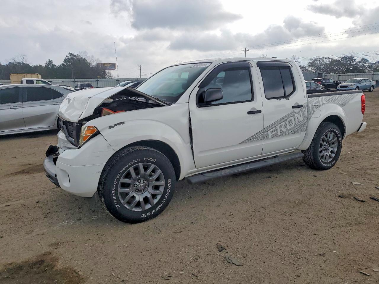 2012 NISSAN Frontier