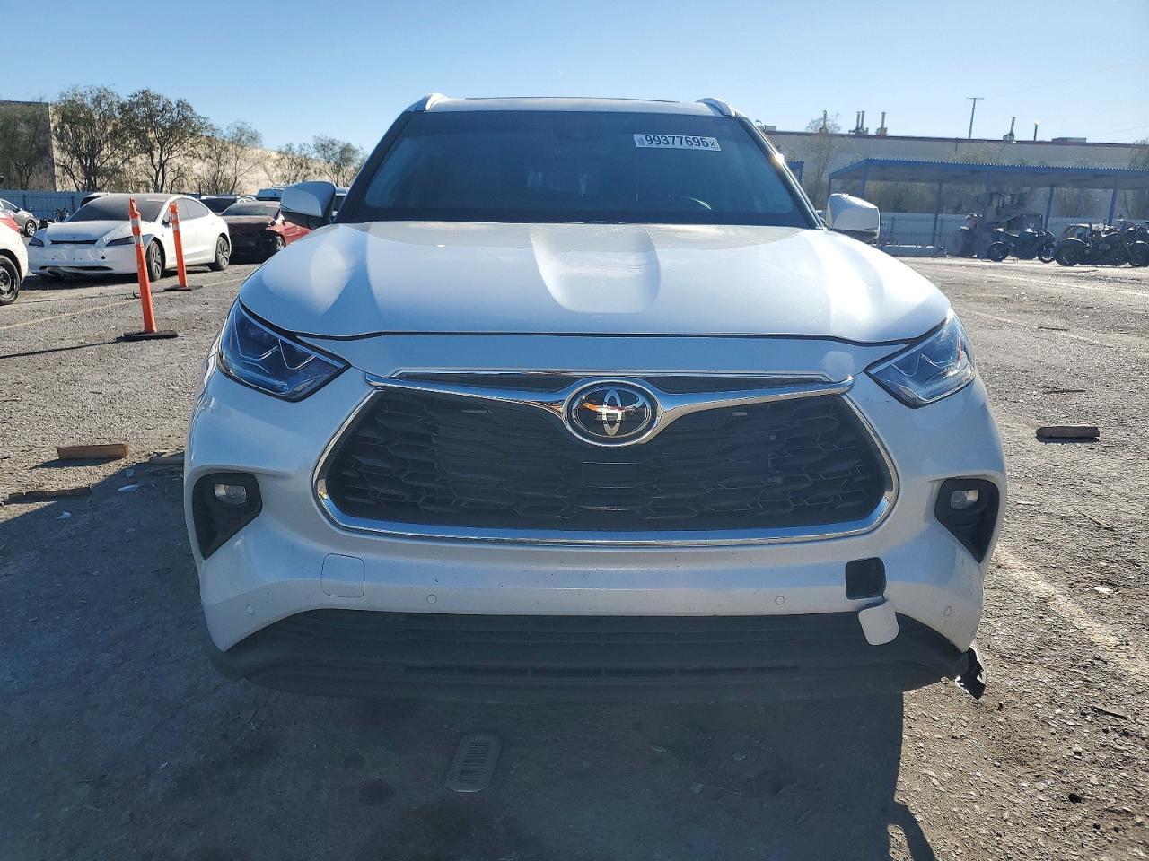 2024 TOYOTA HIGHLANDER