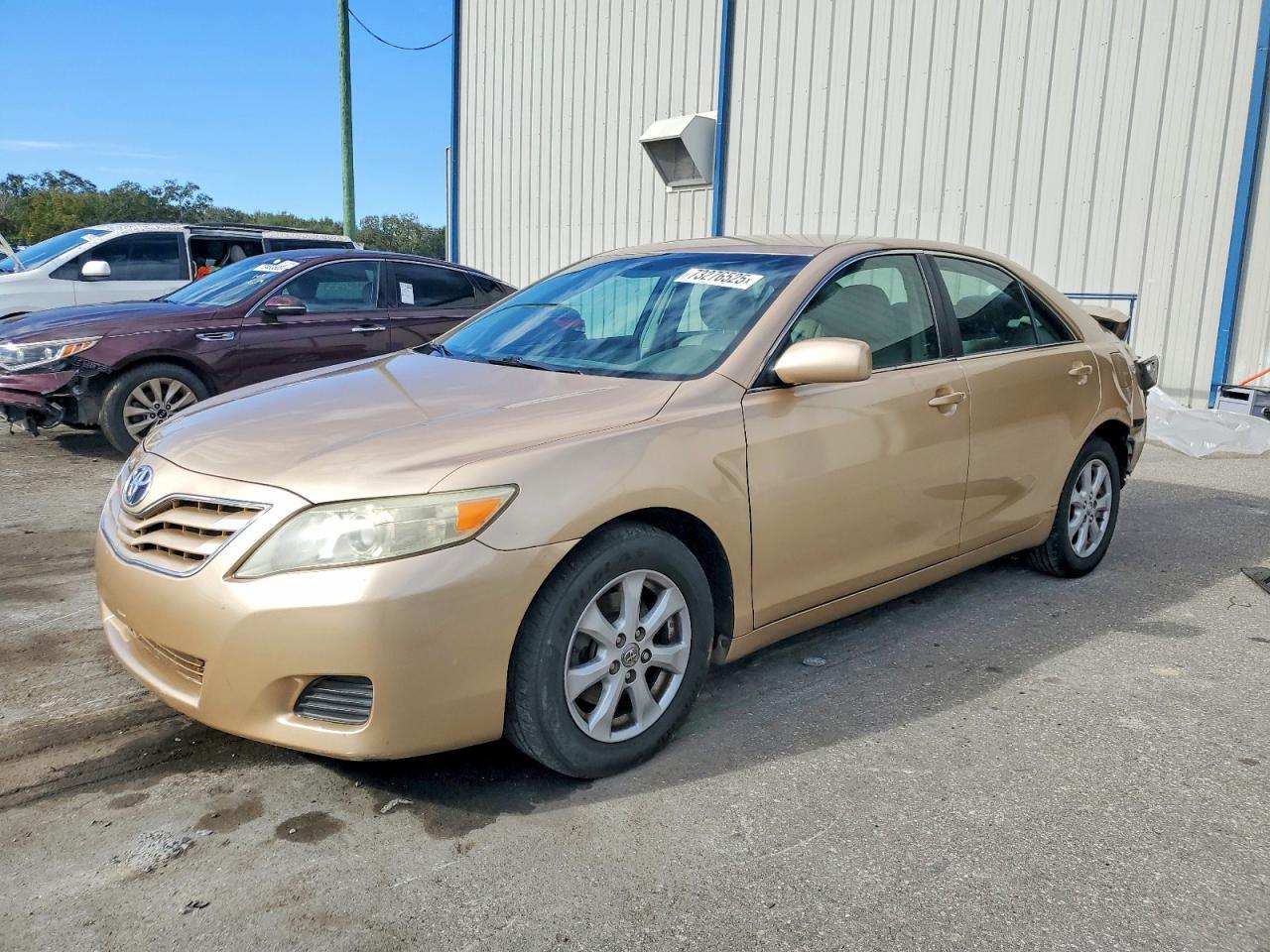 2011 TOYOTA CAMRY