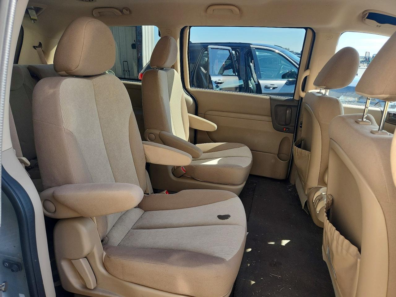 2014 KIA SEDONA