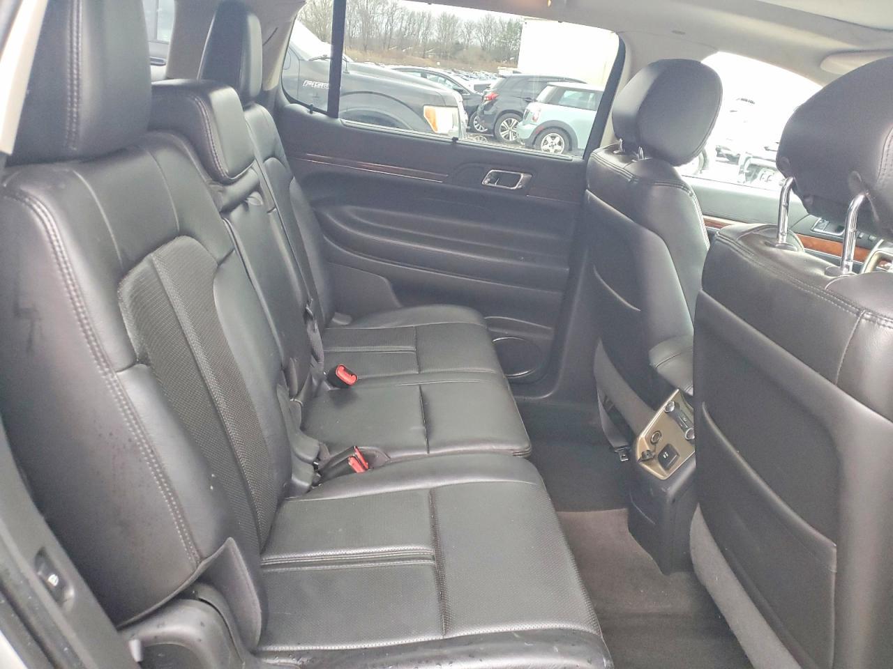 2012 LINCOLN MKT