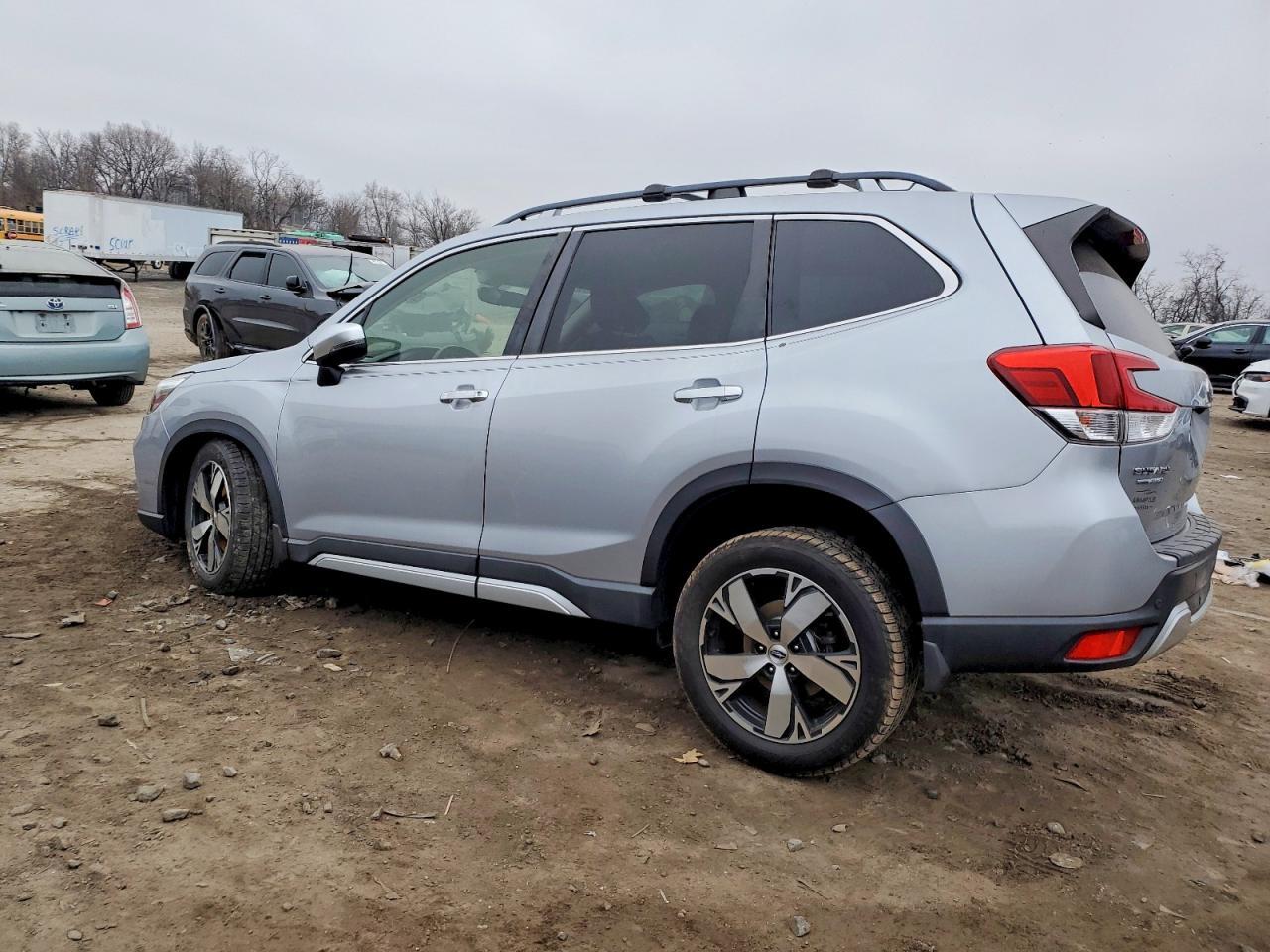 2019 SUBARU FORESTER