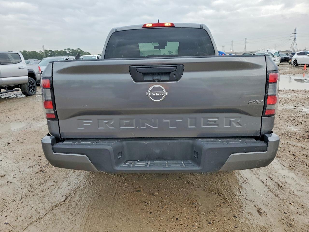 2023 NISSAN Frontier