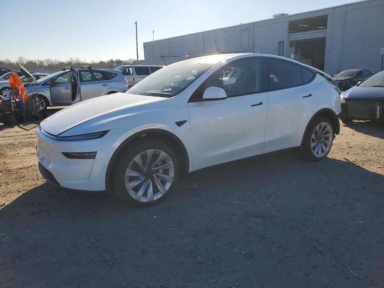 2026 TESLA MODEL Y