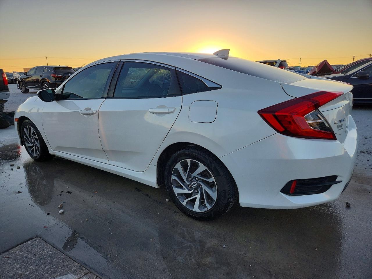 2018 HONDA CIVIC