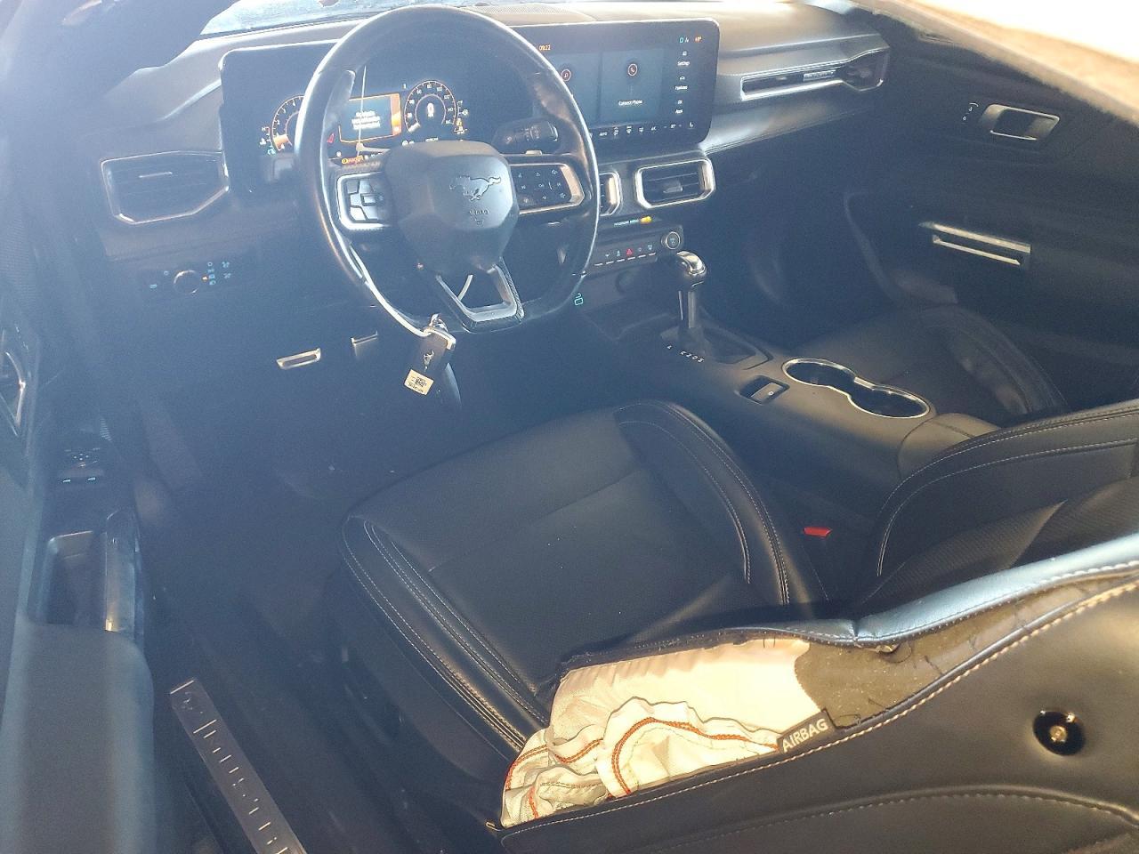 2024 FORD MUSTANG