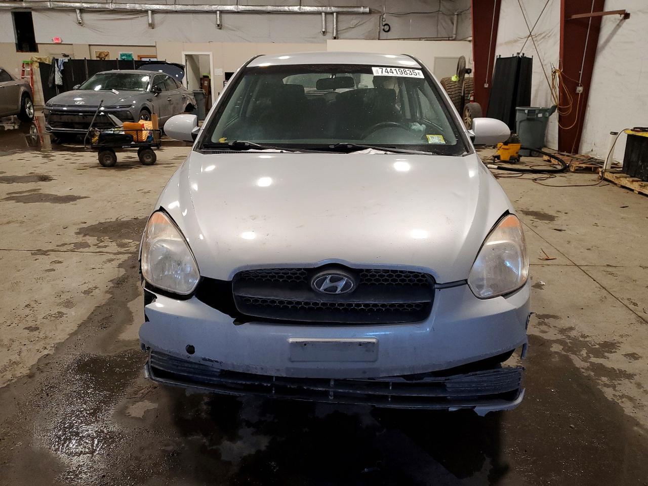 2009 HYUNDAI ACCENT