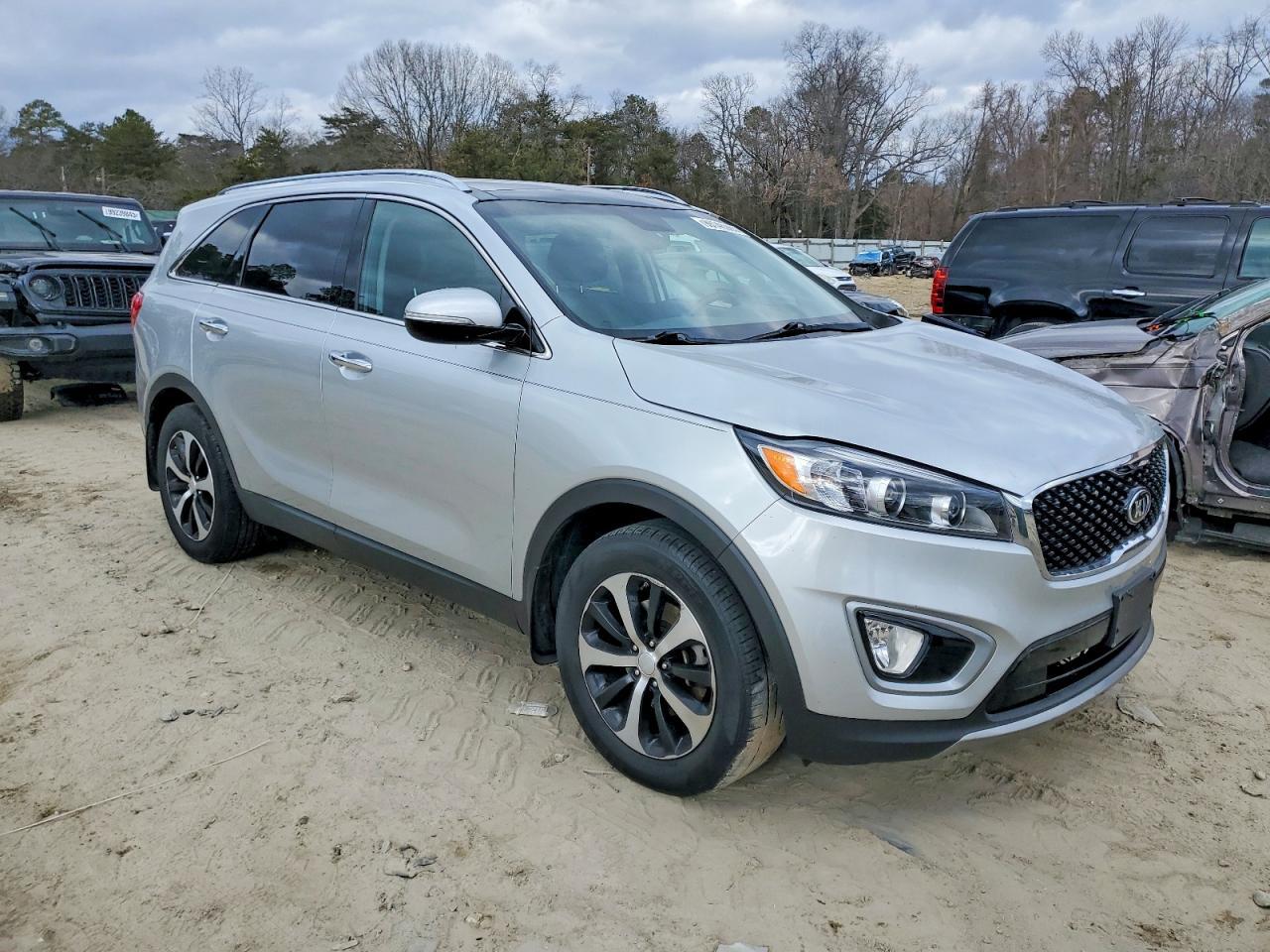 2016 KIA SORENTO