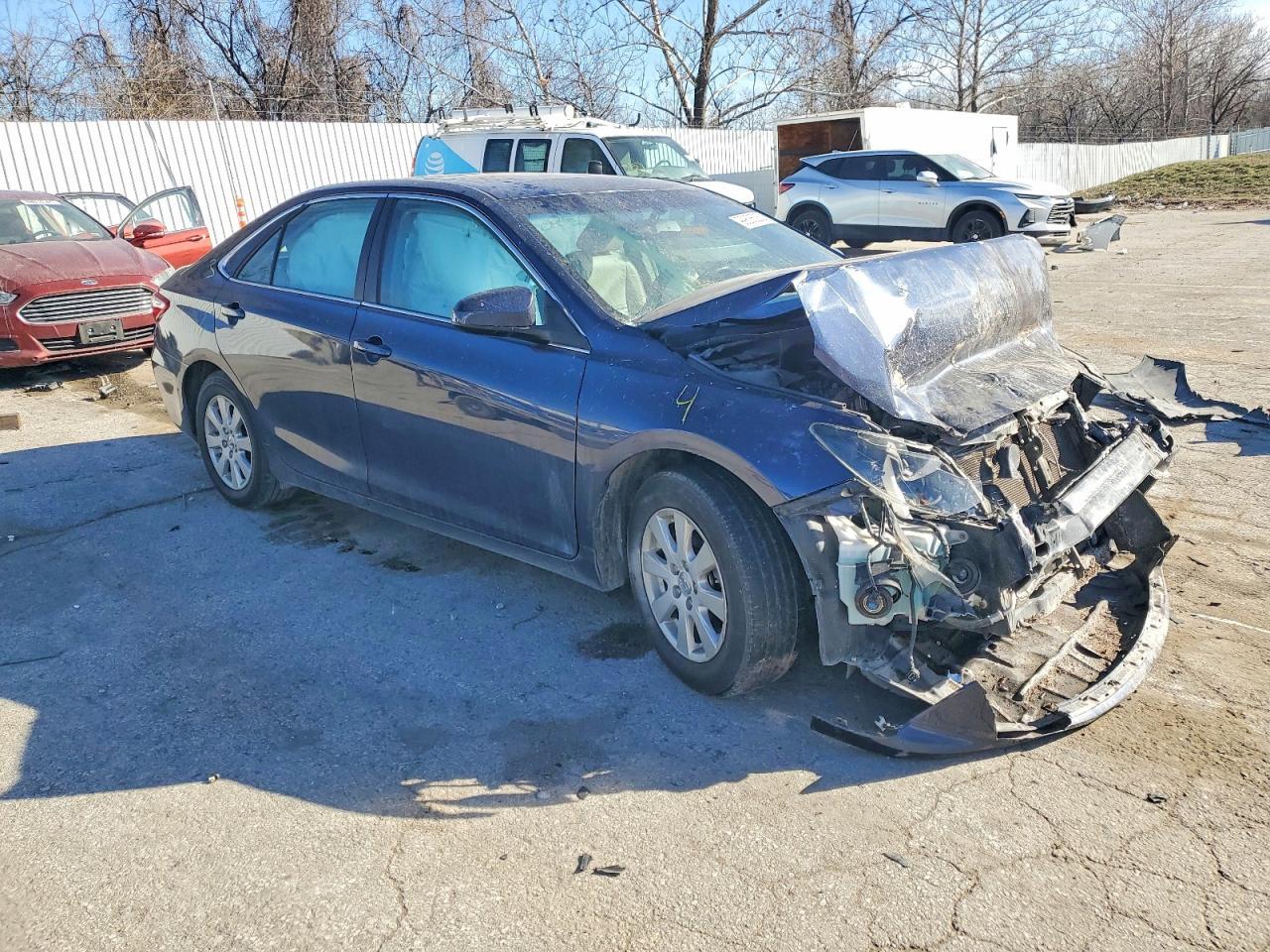 2016 TOYOTA CAMRY