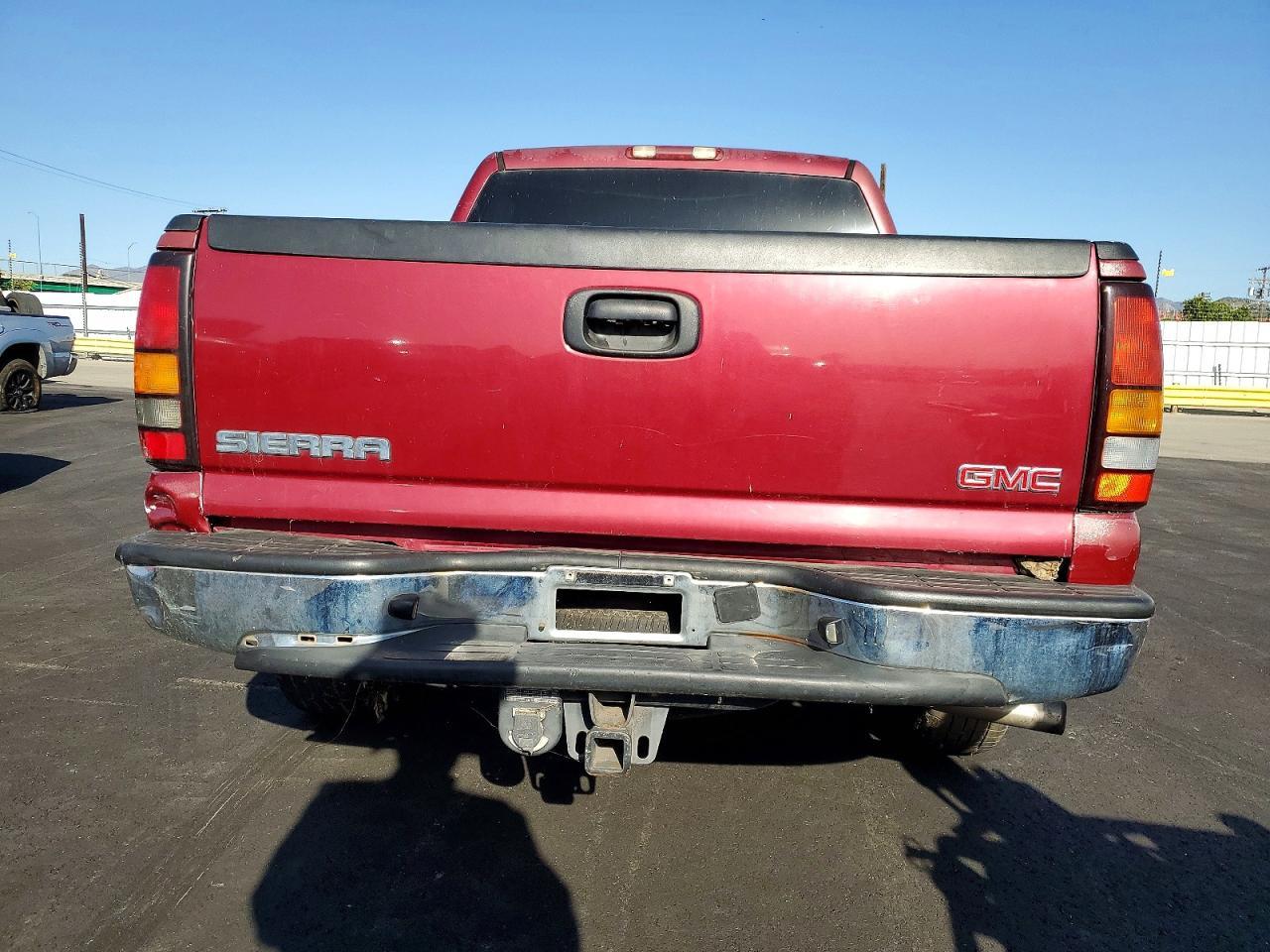 2005 GMC Sierra