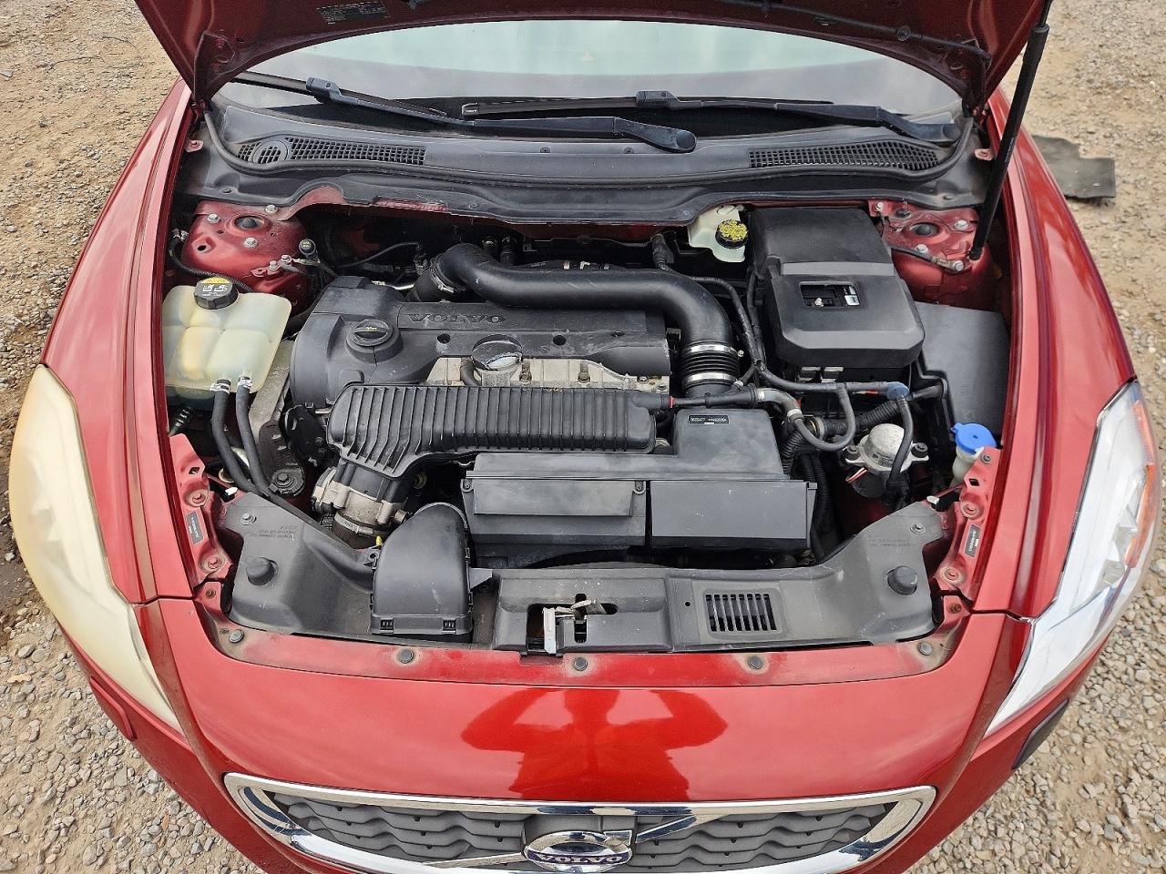 2011 VOLVO C70
