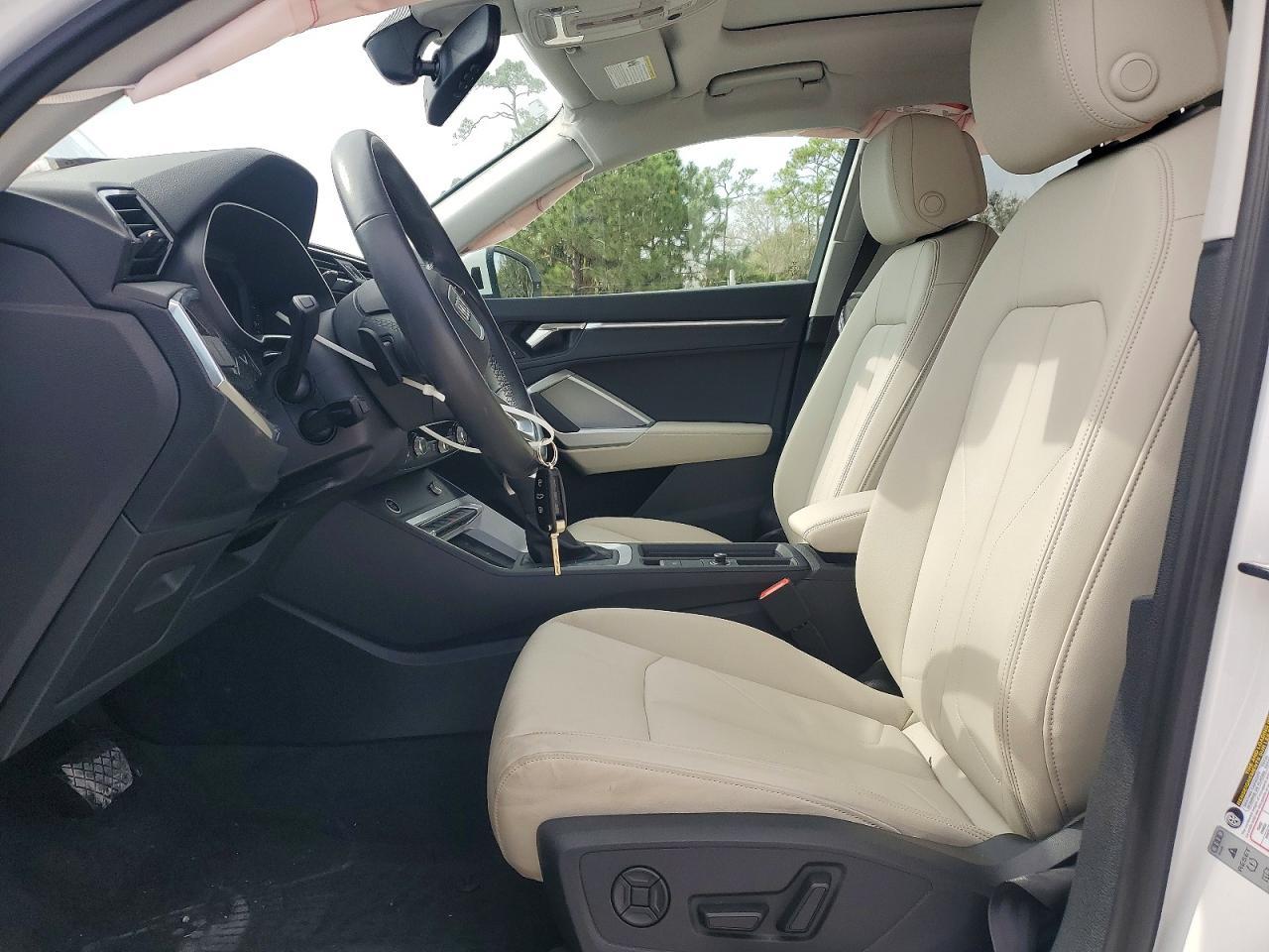 2024 AUDI Q3