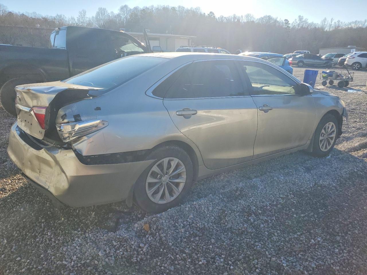 2015 TOYOTA CAMRY