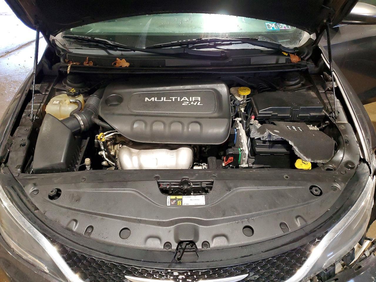 2016 CHRYSLER 200