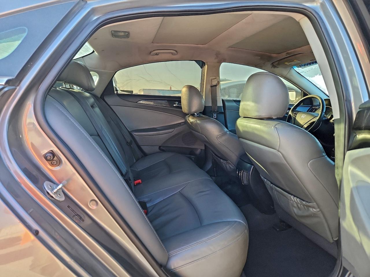 2013 HYUNDAI SONATA