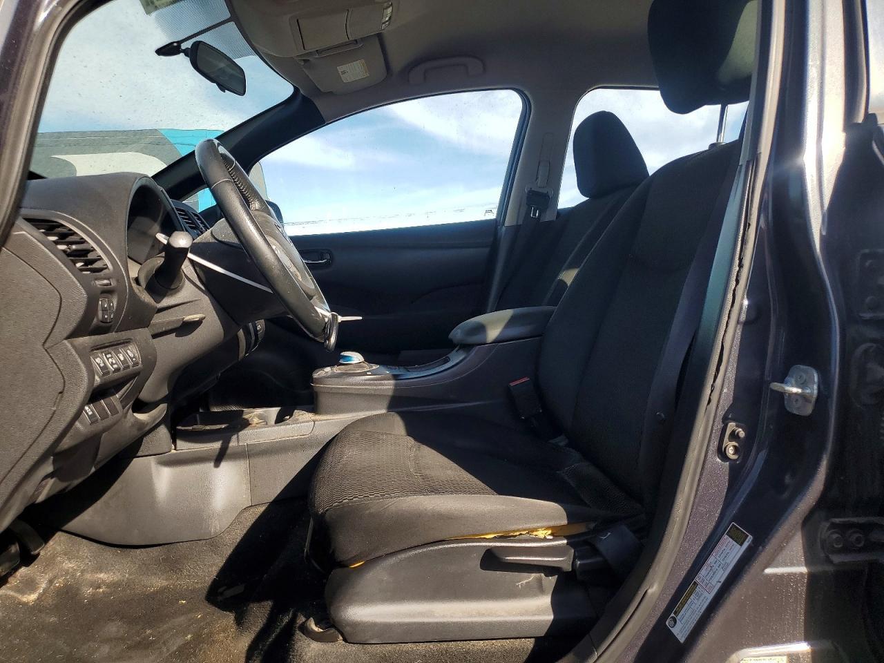 2013 NISSAN LEAF