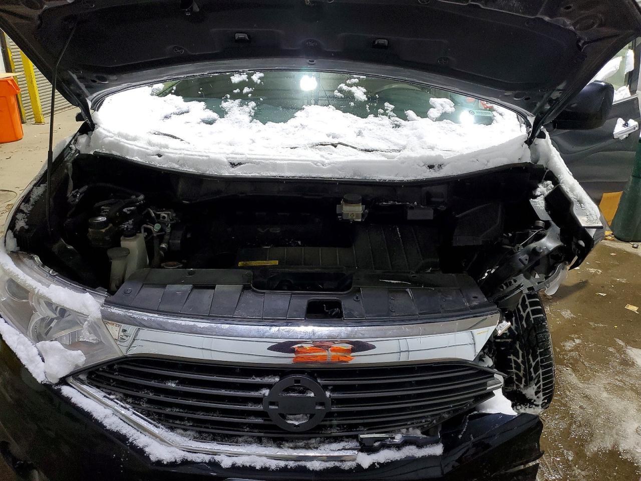 2015 NISSAN Quest