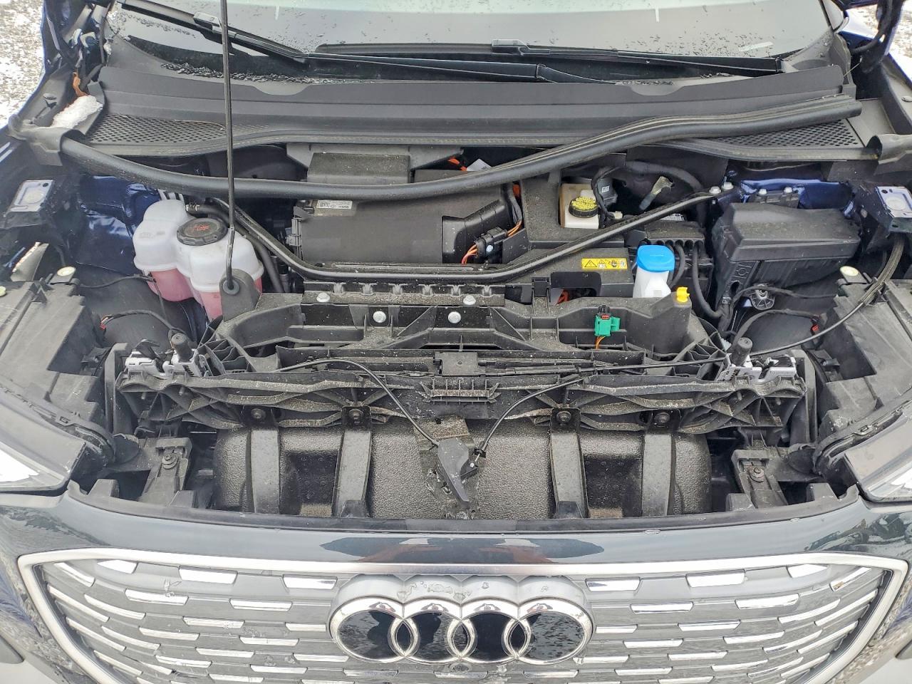 2024 AUDI Q4 e-tron