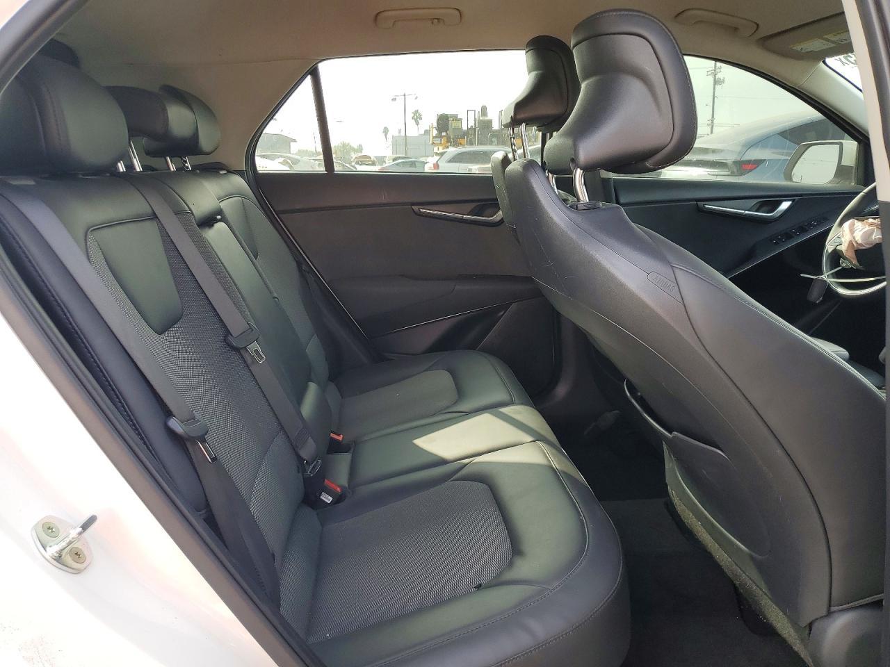 2023 KIA Niro