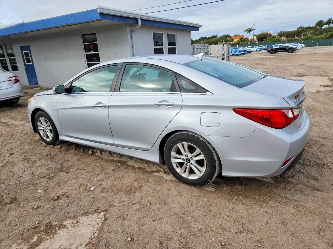 2014 HYUNDAI SONATA