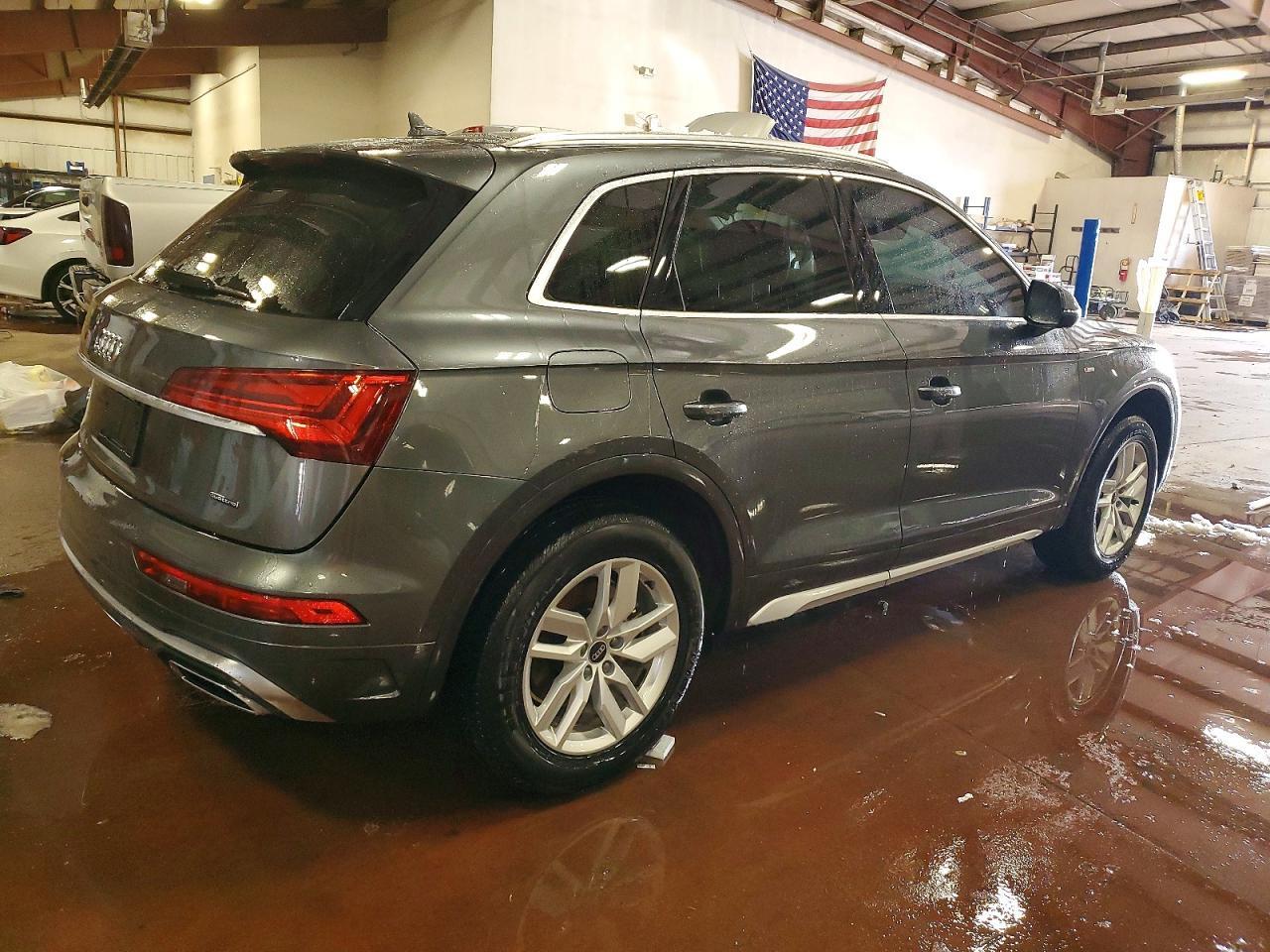 2022 AUDI Q5
