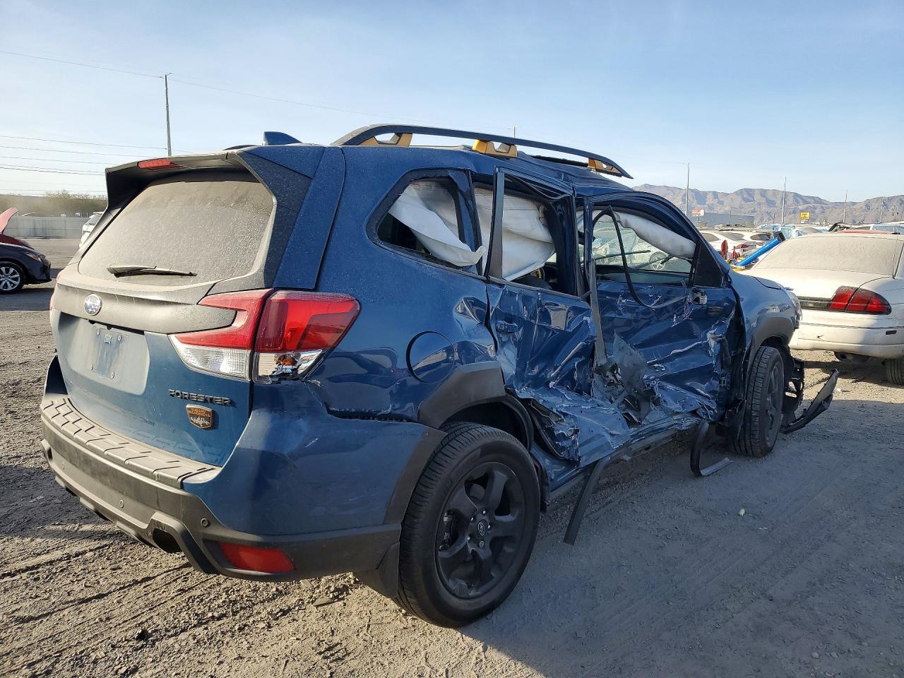 2022 SUBARU FORESTER
