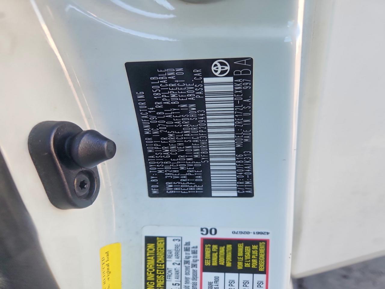2015 TOYOTA COROLLA
