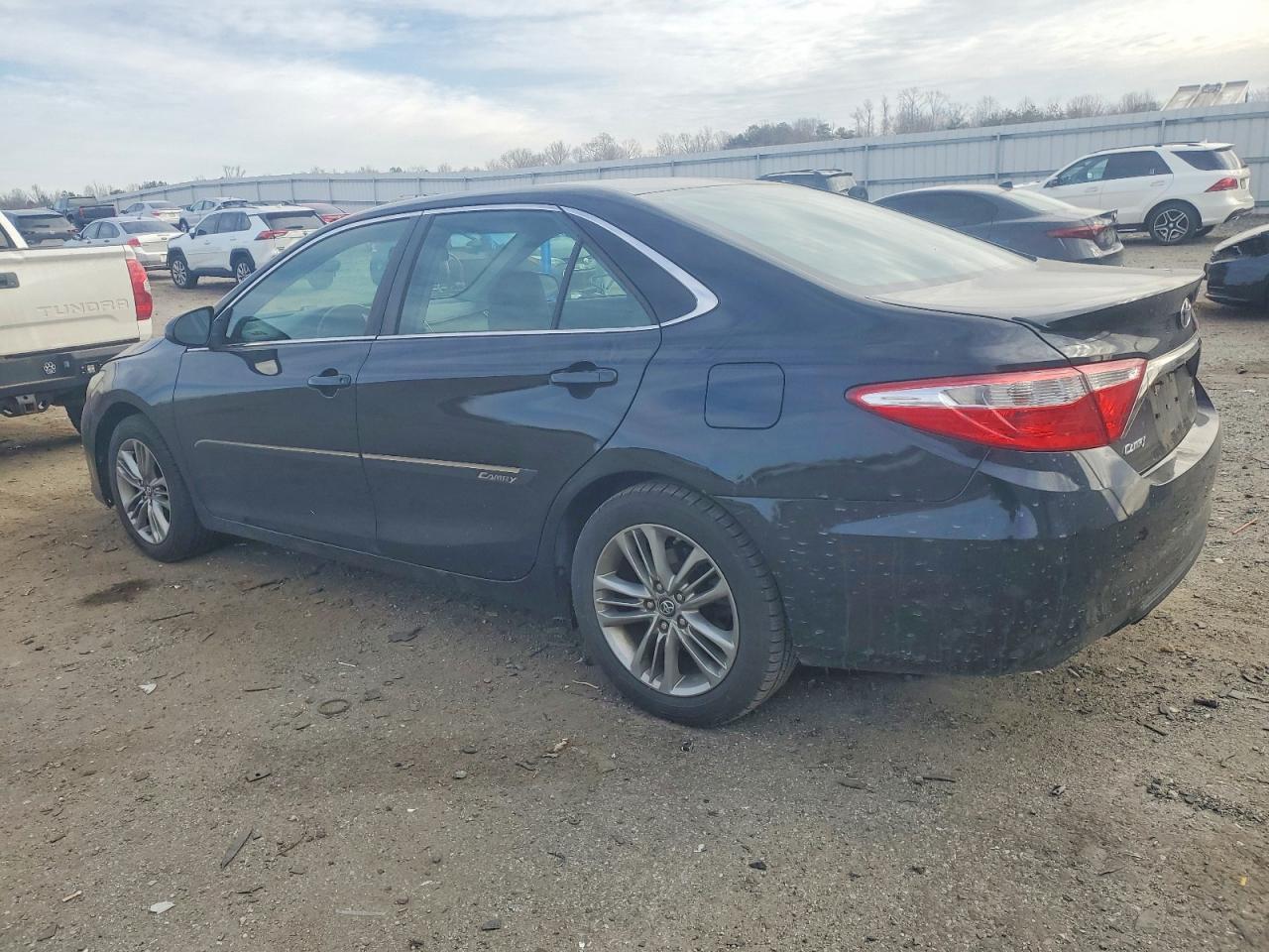 2017 TOYOTA CAMRY