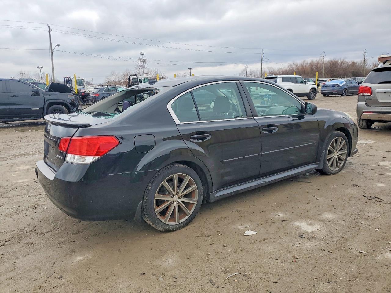 2014 SUBARU Legacy