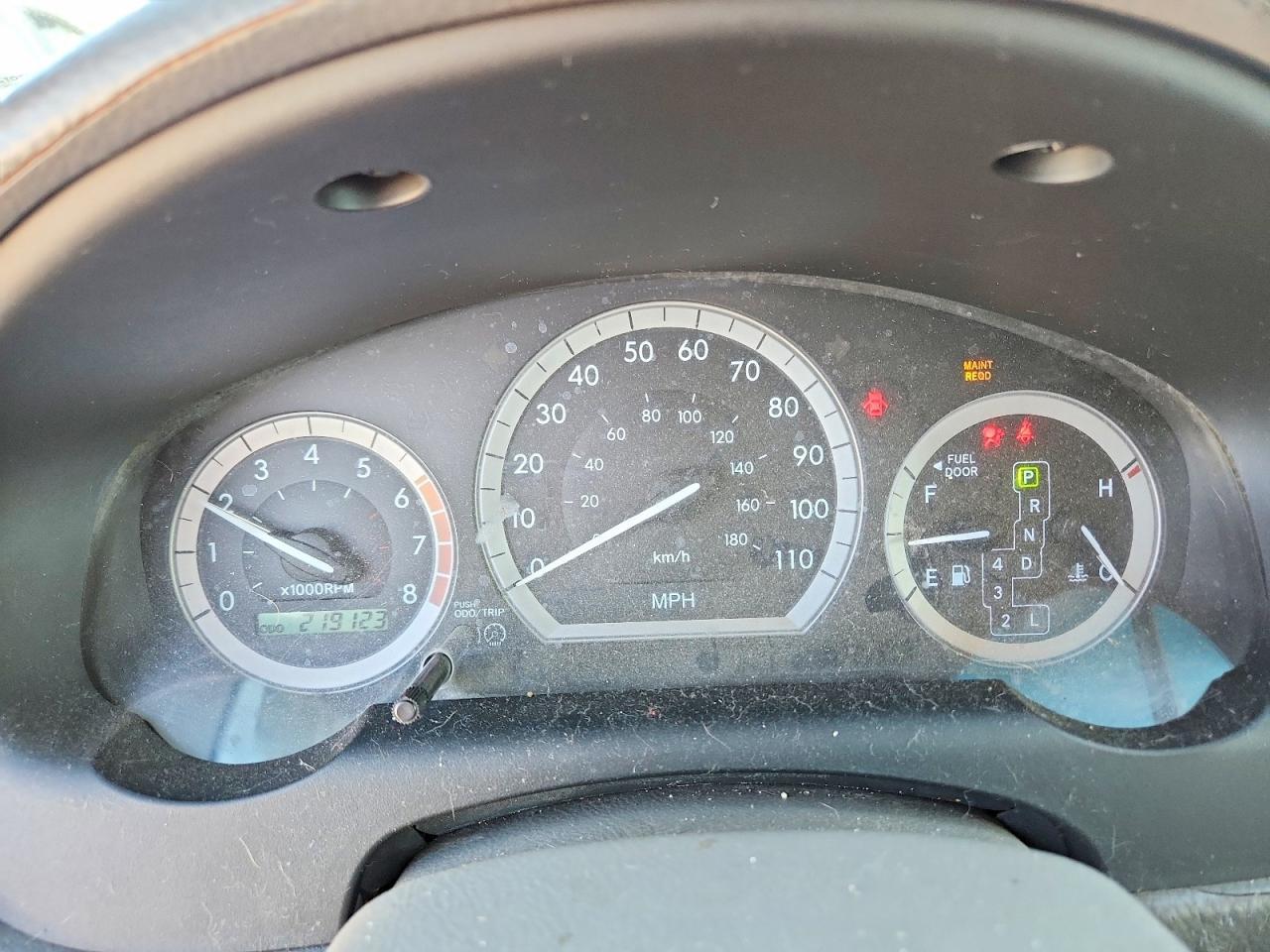 2005 TOYOTA SIENNA