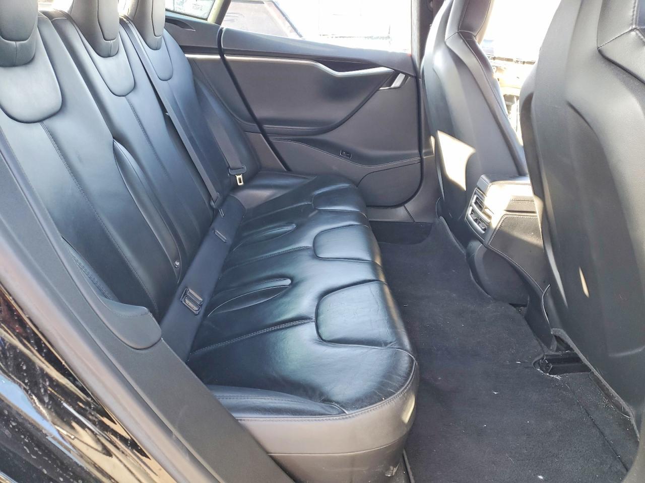 2015 TESLA MODEL S