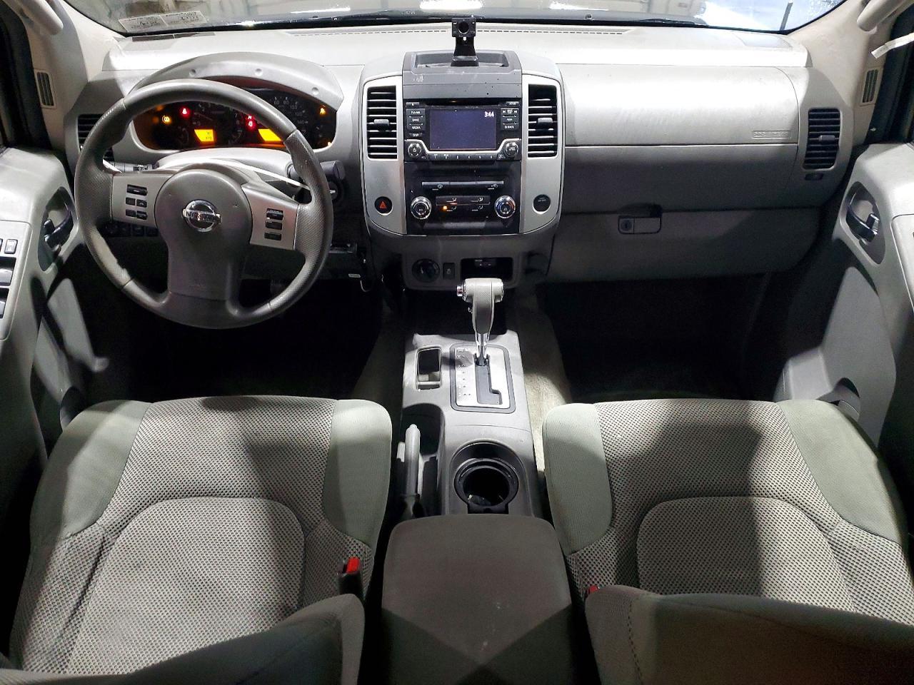 2015 NISSAN Frontier