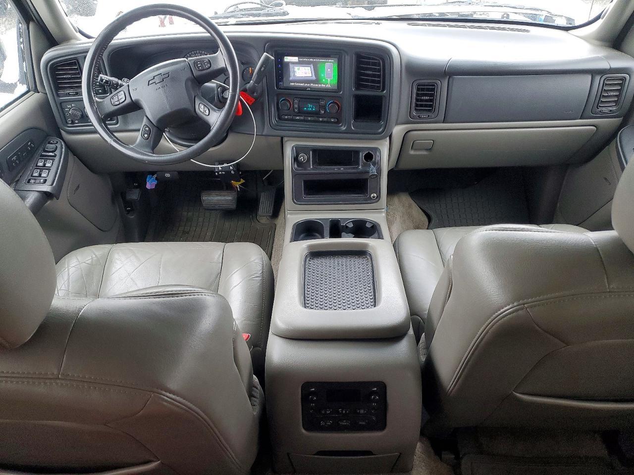 2003 CHEVROLET Suburban