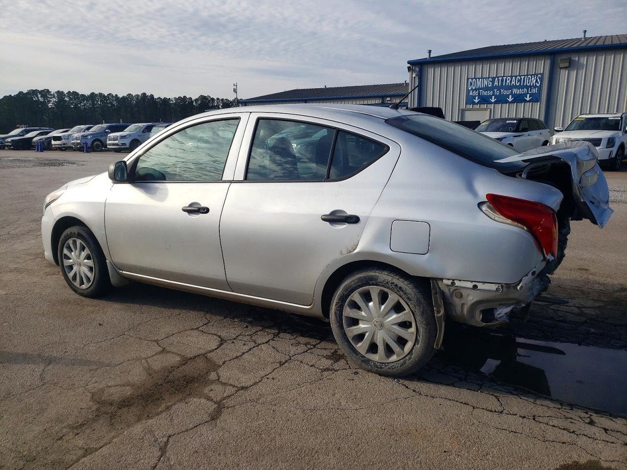 2015 NISSAN VERSA