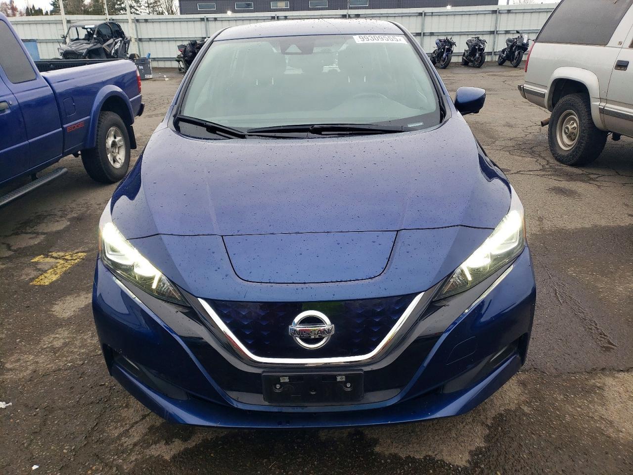 2021 NISSAN LEAF